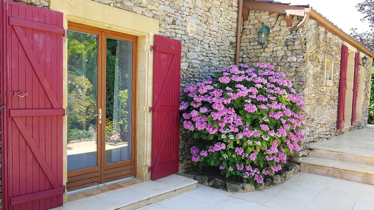Domaine De La Dame Blanche Hotel Siorac-en-Perigord Exterior photo
